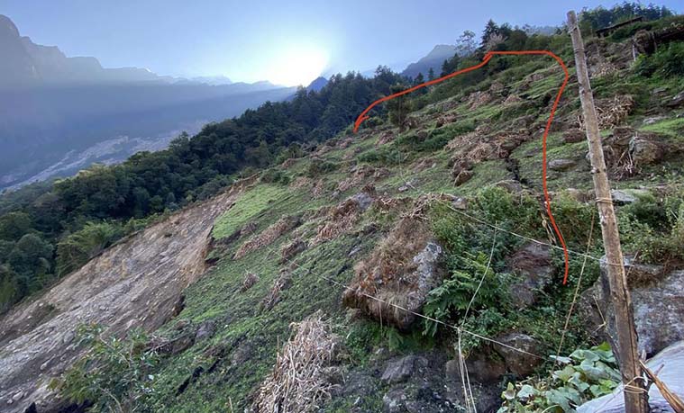 गोरखा लोक्पाका २२ घरधुरी सुख्खा पहिरोको जोखिममा